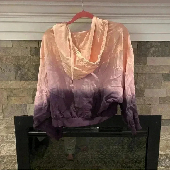 Victoria’s Secret PINK Cropped Hoodie - Picture 3 of 3